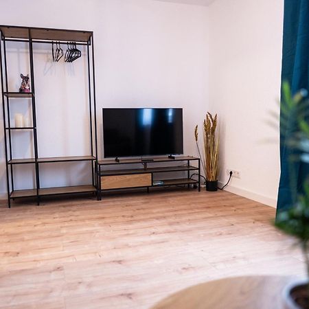 Klassen Apartments! Stadtnahes Ferienhaus* Mit Terrasse In Aulendorf * Fuer 6-8 Personen Exterior foto