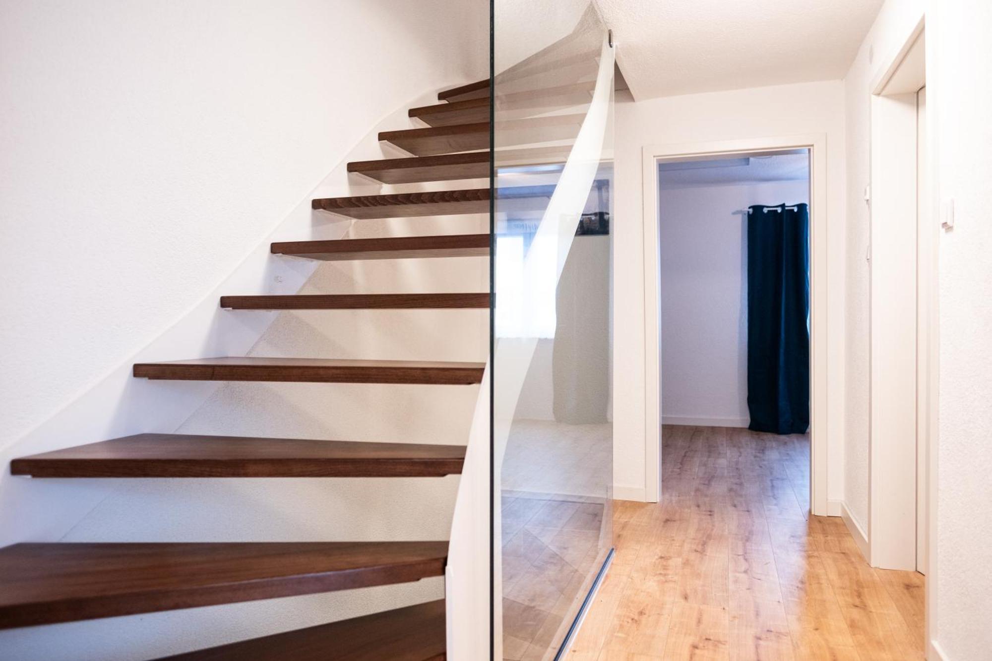 Klassen Apartments! Stadtnahes Ferienhaus* Mit Terrasse In Aulendorf * Fuer 6-8 Personen Exterior foto