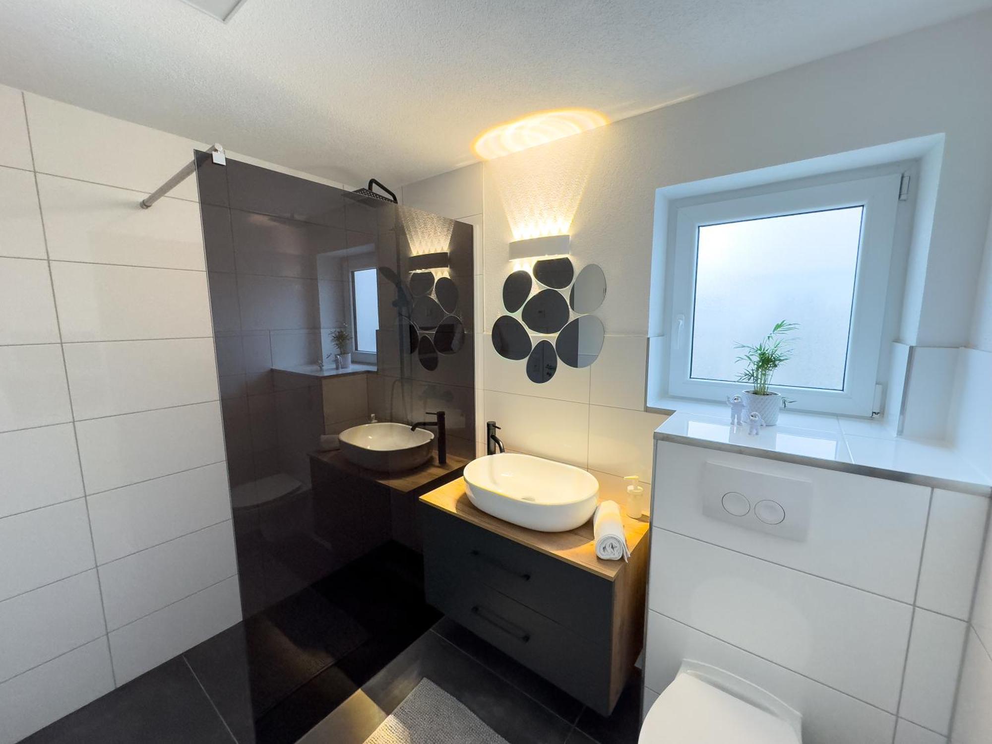 Klassen Apartments! Stadtnahes Ferienhaus* Mit Terrasse In Aulendorf * Fuer 6-8 Personen Exterior foto